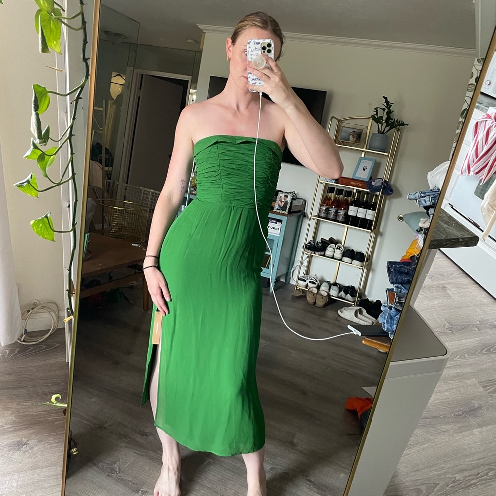 Reformation Lore Dress in Kelly Green